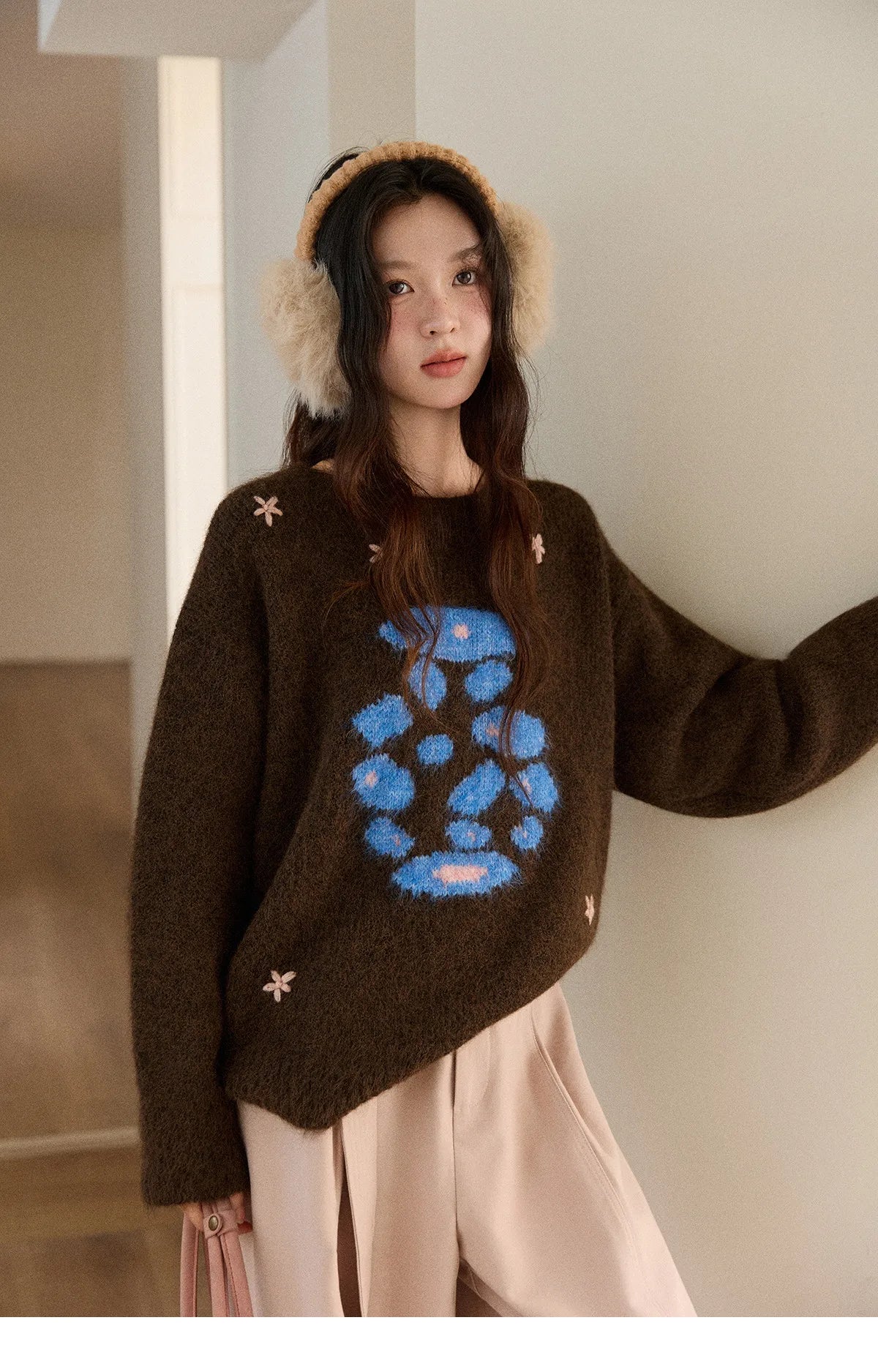 Mishow Lucky Bottle 3D Floral Color Block Sweater MXE91Z2840