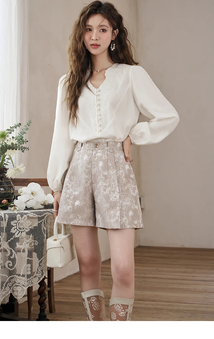 Mishow Palace Style Metal Flower Button Jacquard Shorts MXD15K0551