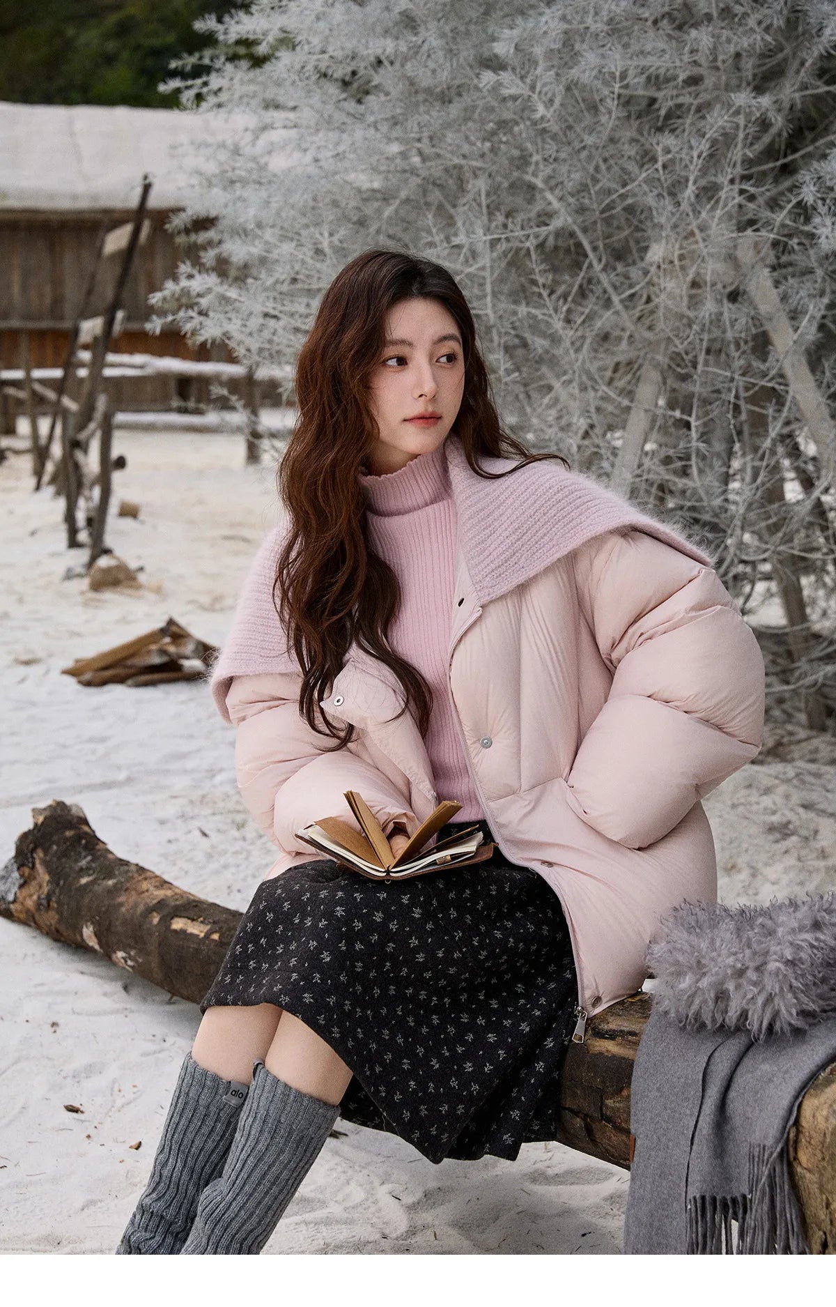 Mishow Pink Woolen Lapel Short Down Jacket MXE92Y0089