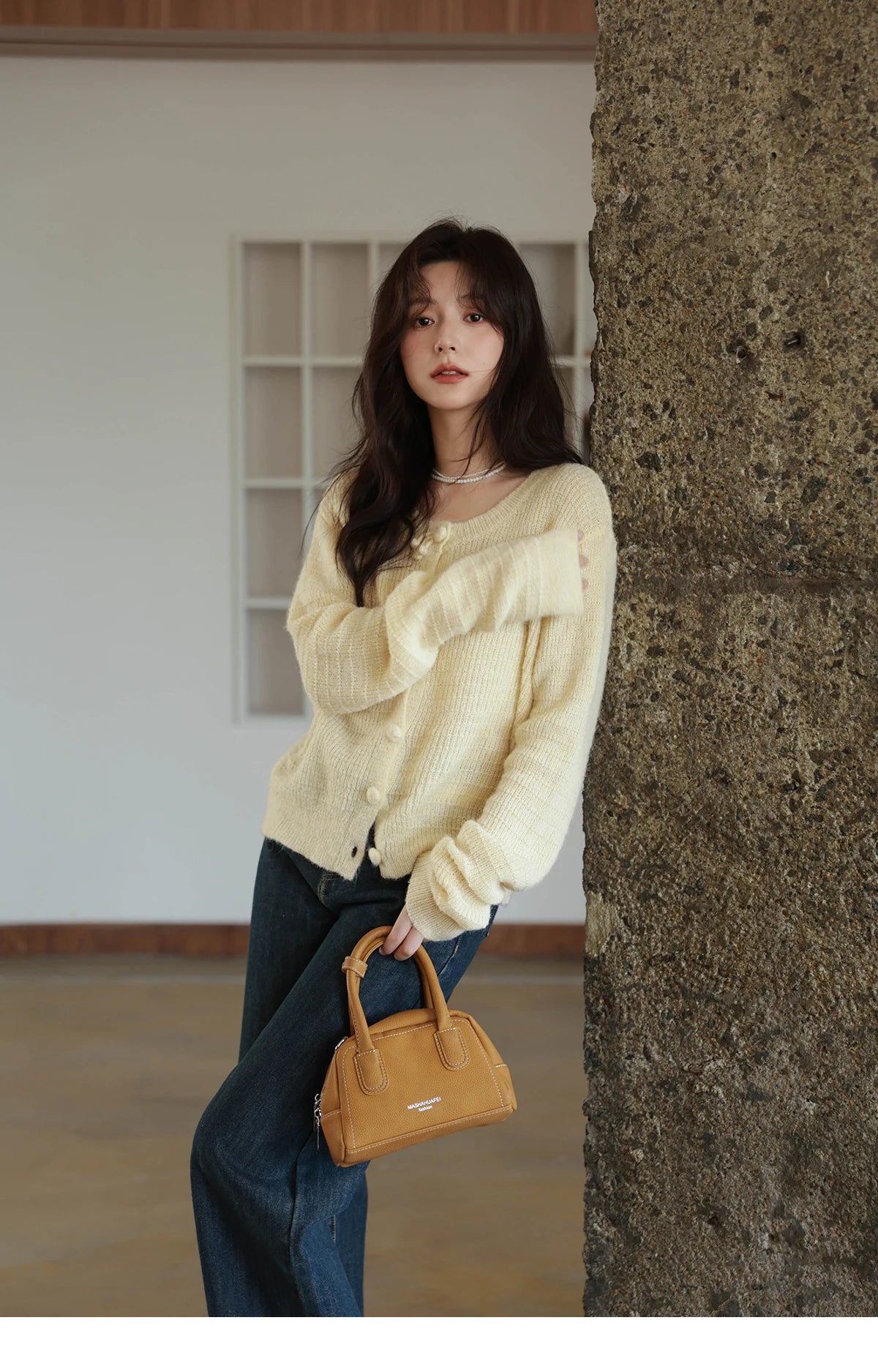 Mishow Camellia Brooch Round Neck Cardigan MXE44Z1390