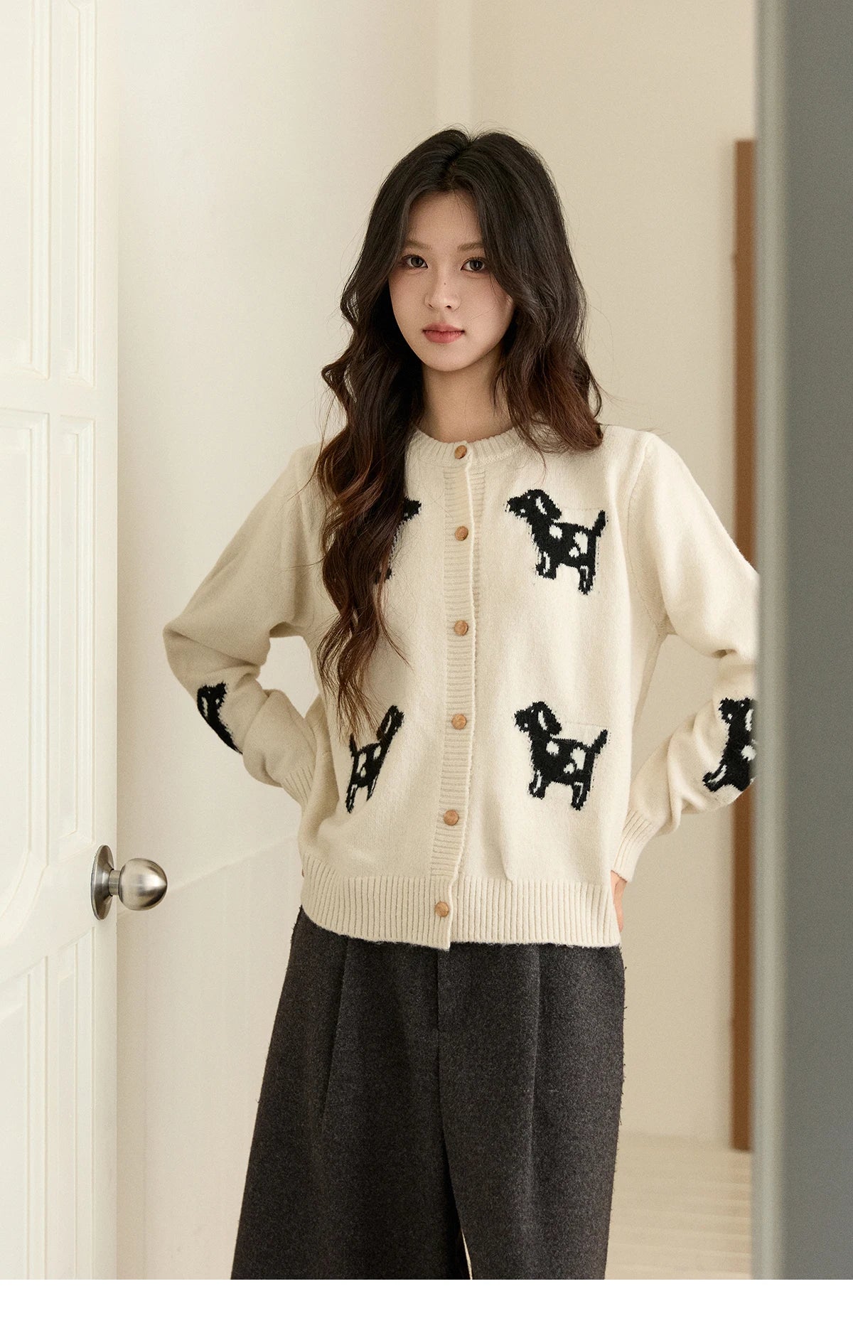Mishow Puppy Jacquard Crew Neck Cardigan MXE93Z2950