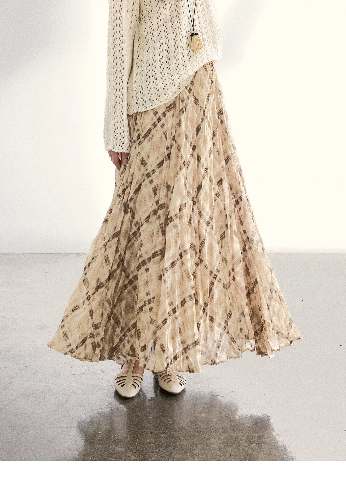 MISHOW Beige Plaid Maxi Skirt High Waist Flowy Elastic MXF108B0769