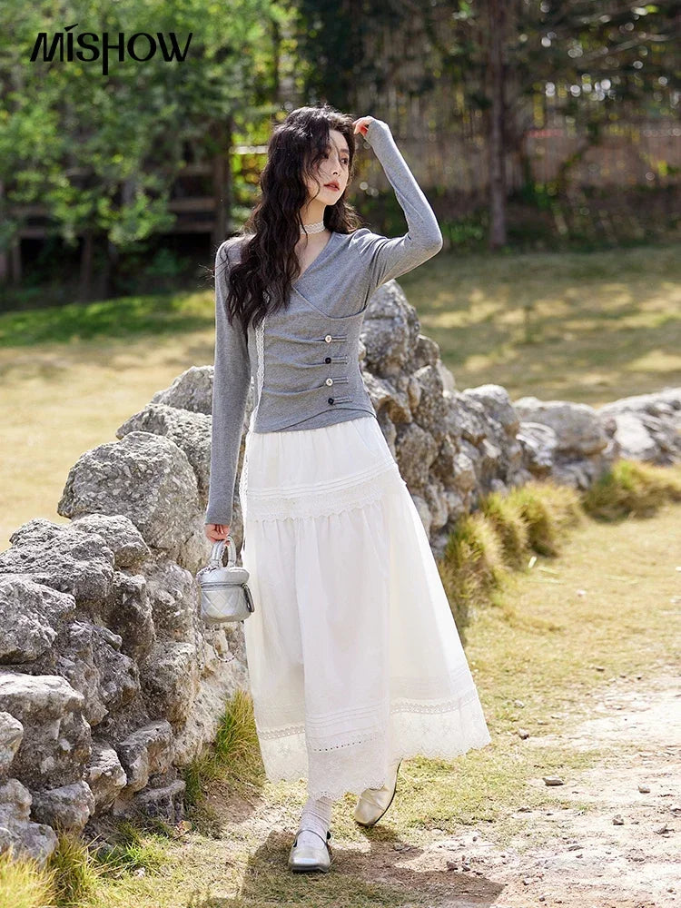 Mishow Solid V-Neck Slim Knit Sweater MXE11Z1076