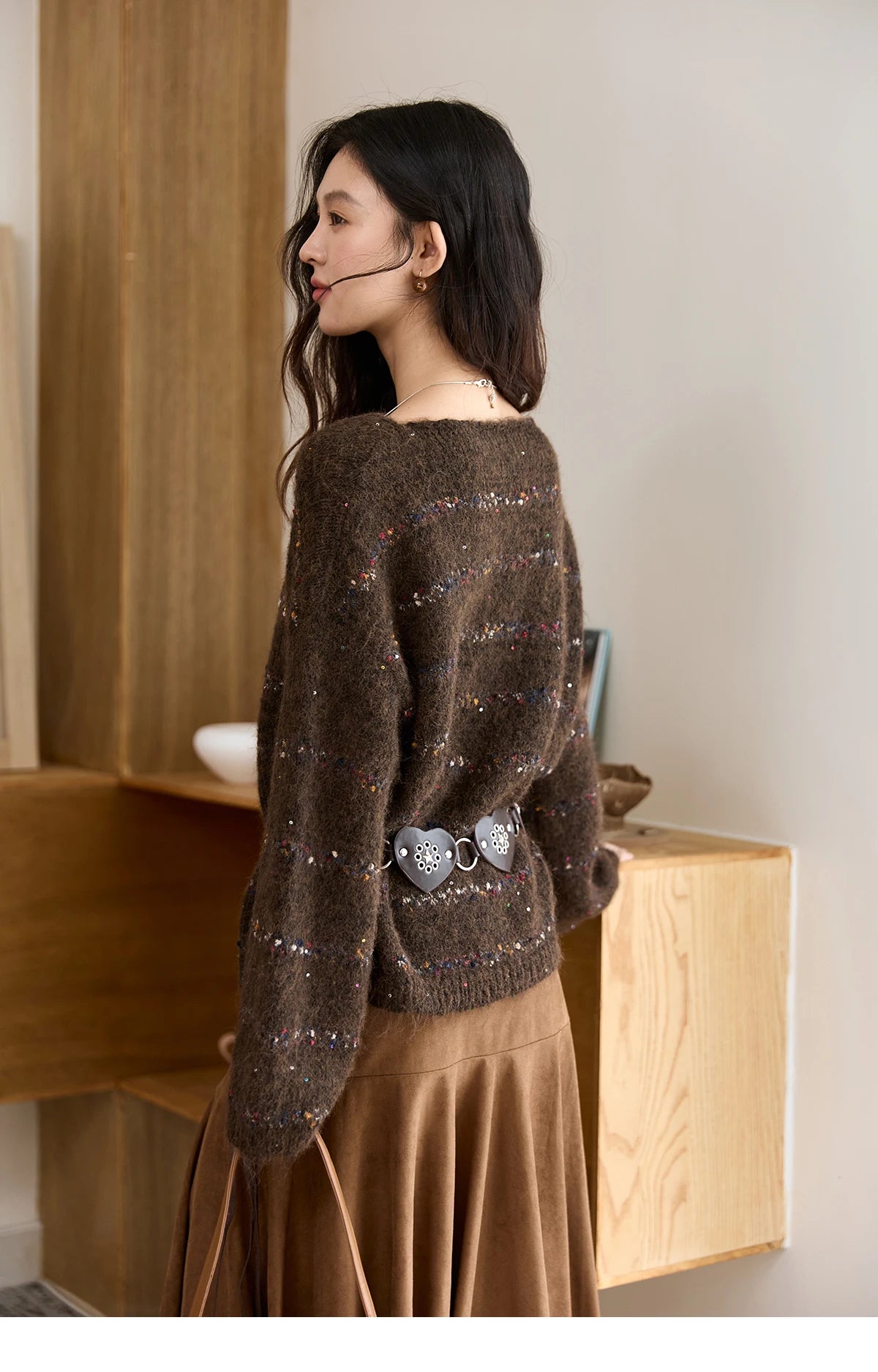 Mishow Brown Chrysanthemum Yarn Round Neck Sweater MXE47Z2574