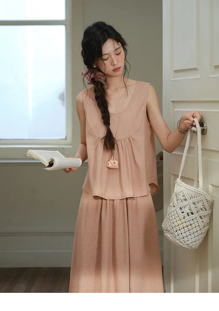 Mishow U-Neck Sleeveless Top & A-Line Skirt Set MXE35T0606