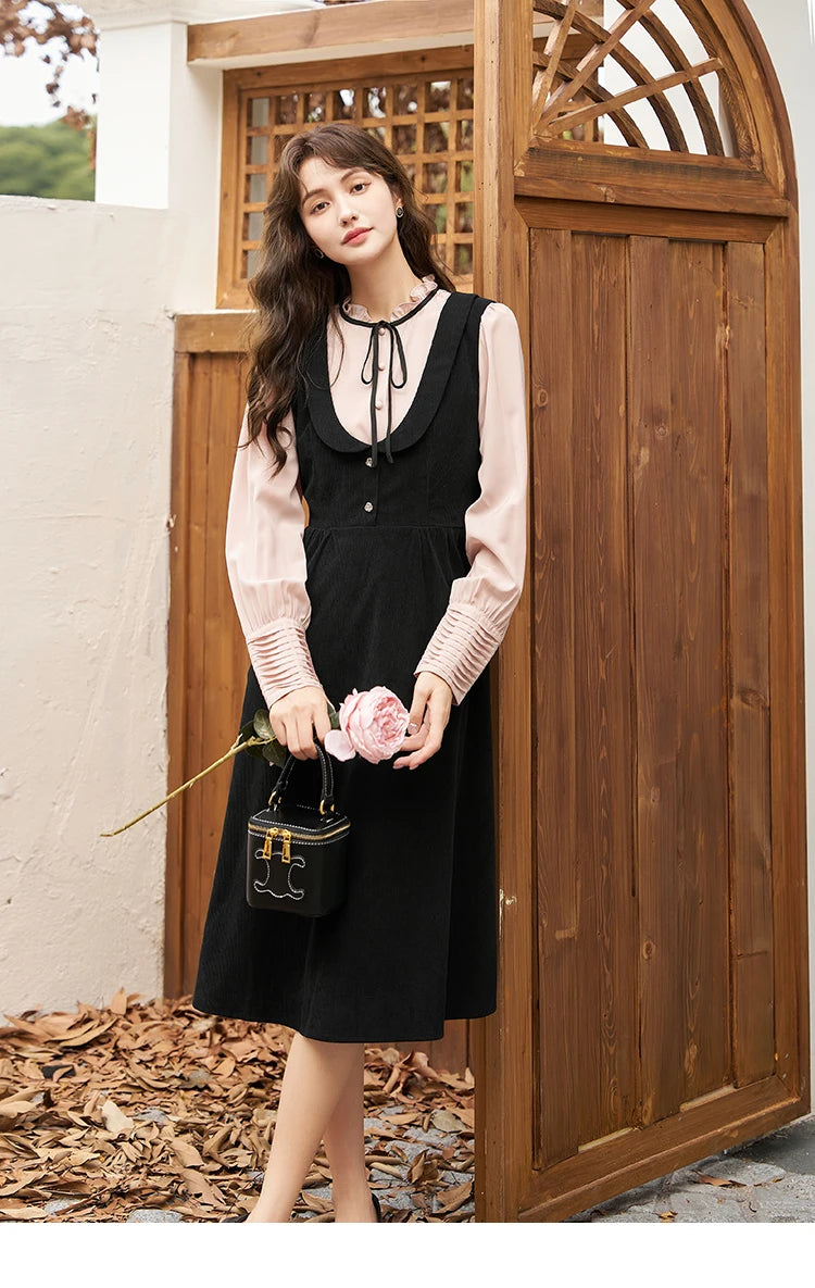 Mishow French Vintage U-Neck Sleeveless Dress MXC43L1570