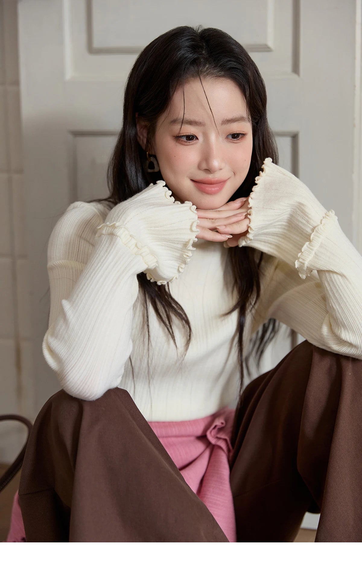 Mishow Turtleneck Wood Ear Trumpet Sleeve Top MXE51Z2552
