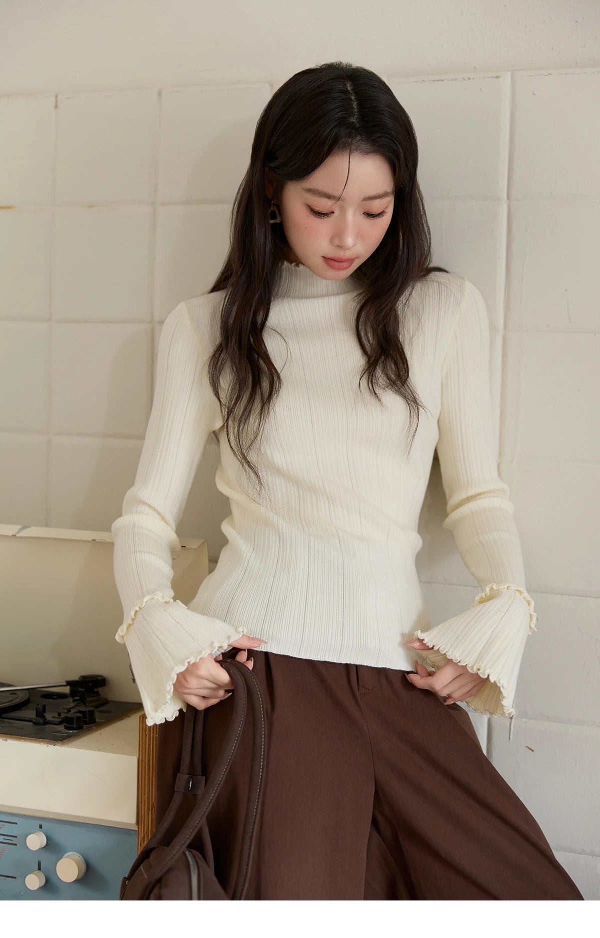 Mishow Turtleneck Wood Ear Trumpet Sleeve Top MXE51Z2552