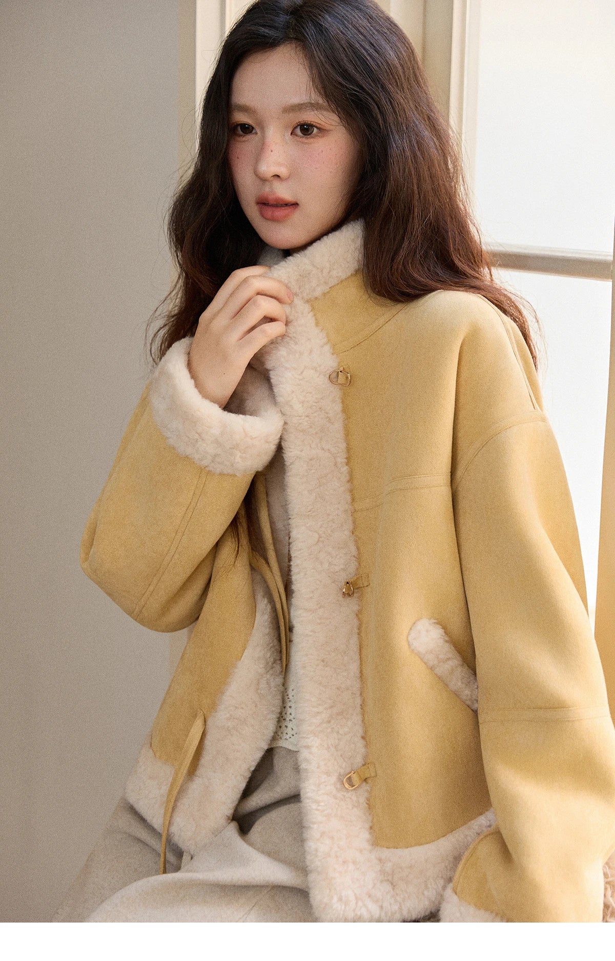 MISHOW Yellow Suede Fur Collar Short Coat Single-Breasted MXE89W0897