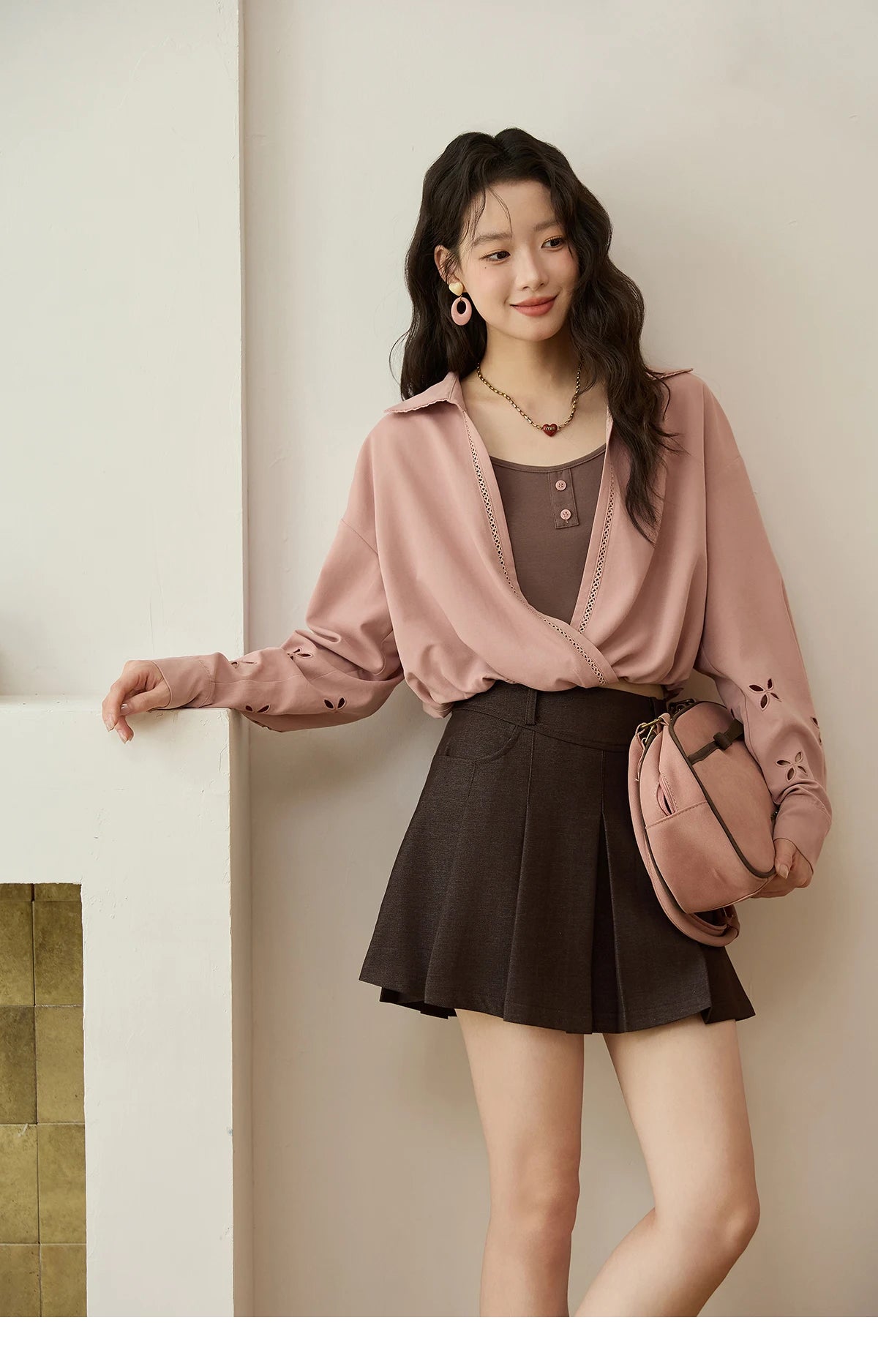 MISHOW Fake Two-piece Blouse Contrasting Color V-Neck MXE45C2403