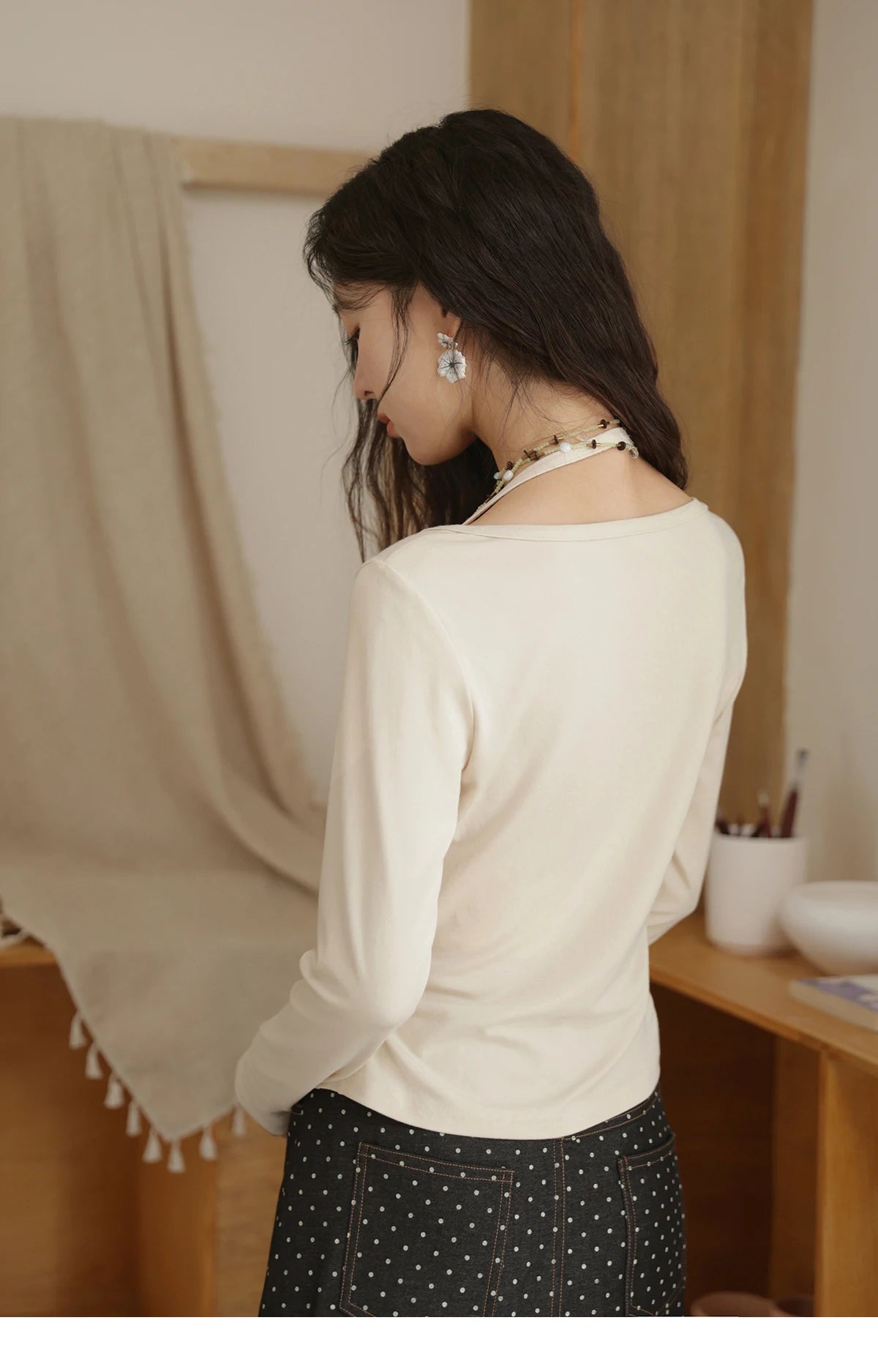 Mishow Hanging Neck Strap Pleated Waist Top MXE42T0720