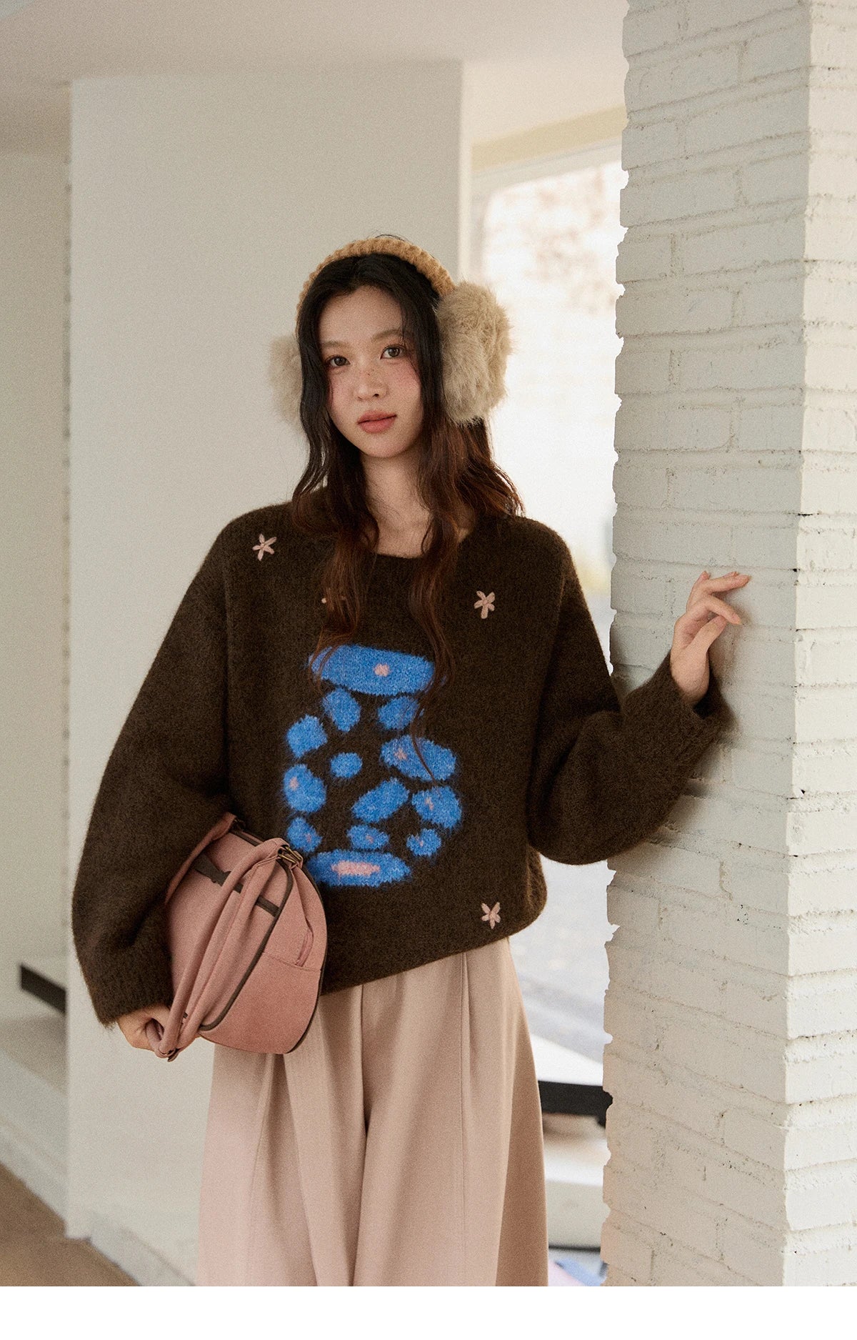 Mishow Lucky Bottle 3D Floral Color Block Sweater MXE91Z2840