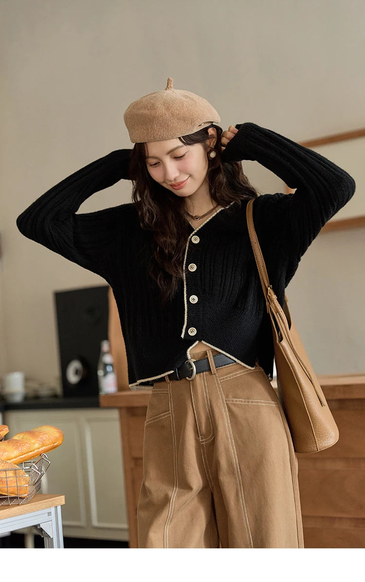 Mishow French Gentle V-Neck Color Clash Cardigan MXD34Z0925