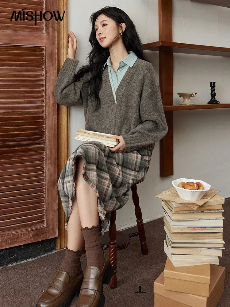 Mishow Vintage False Two-Piece V-Neck Knit Top MXD42Z0695