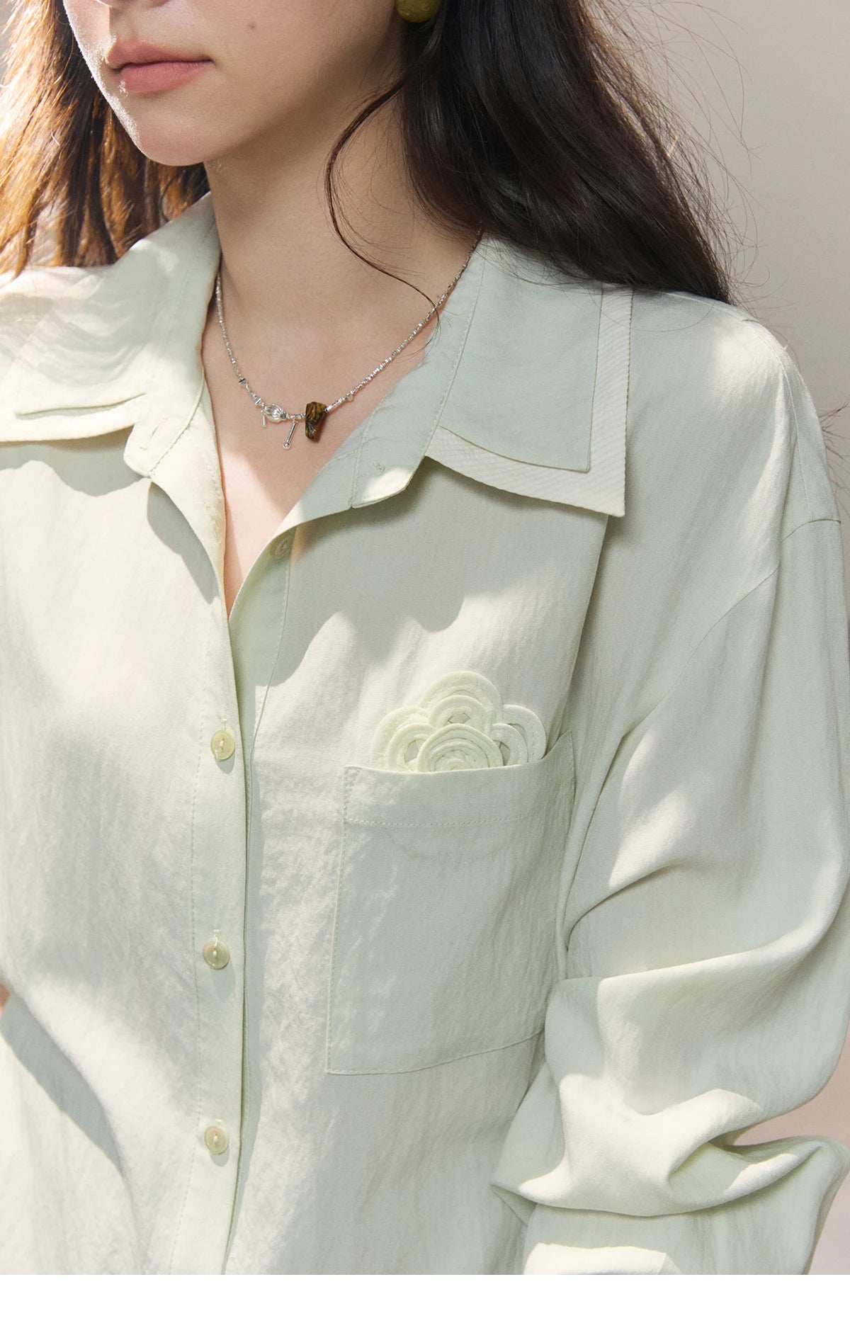 MISHOW Contrast Trim Lapel Shirt Floral Embroidery Pocket MXF13C2440