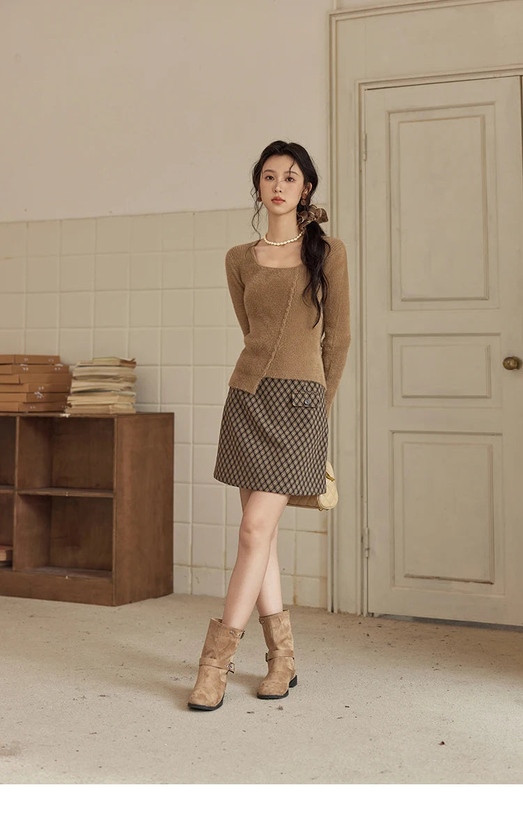 Mishow Lamb Wool Ox Horn Button Short Jacket MXD36W0504