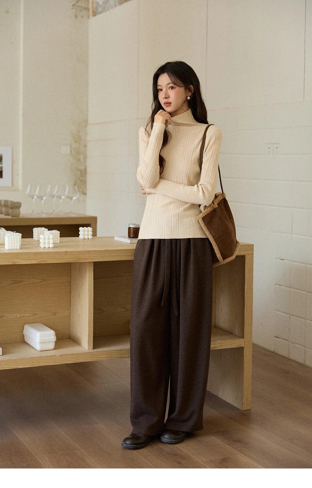 Mishow Knitted Lapel Collar Short Down Jacket MXE94Y0094