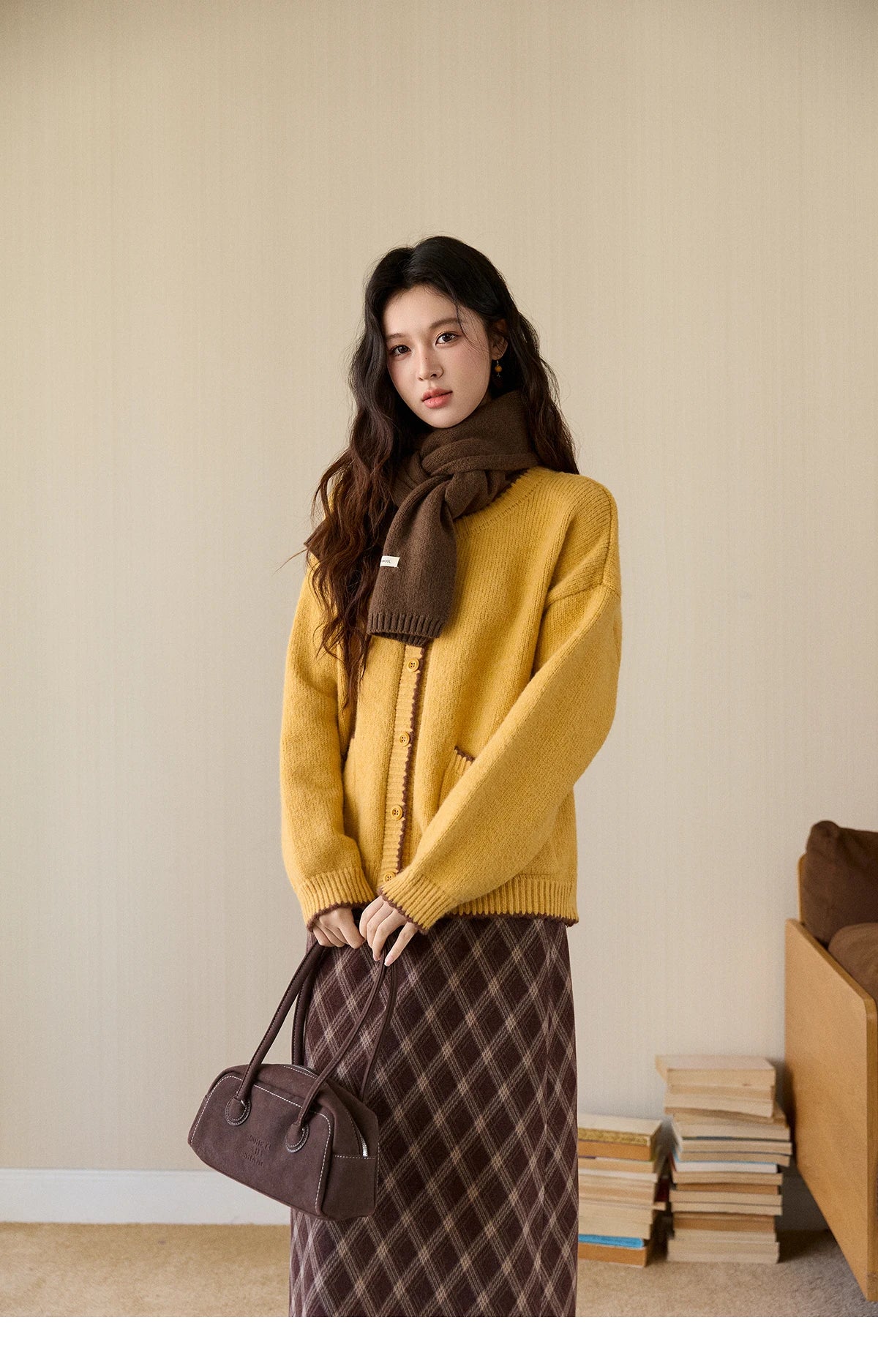 Mishow Yellow Color Collision Edge Pocket Cardigan MXE94Z2973