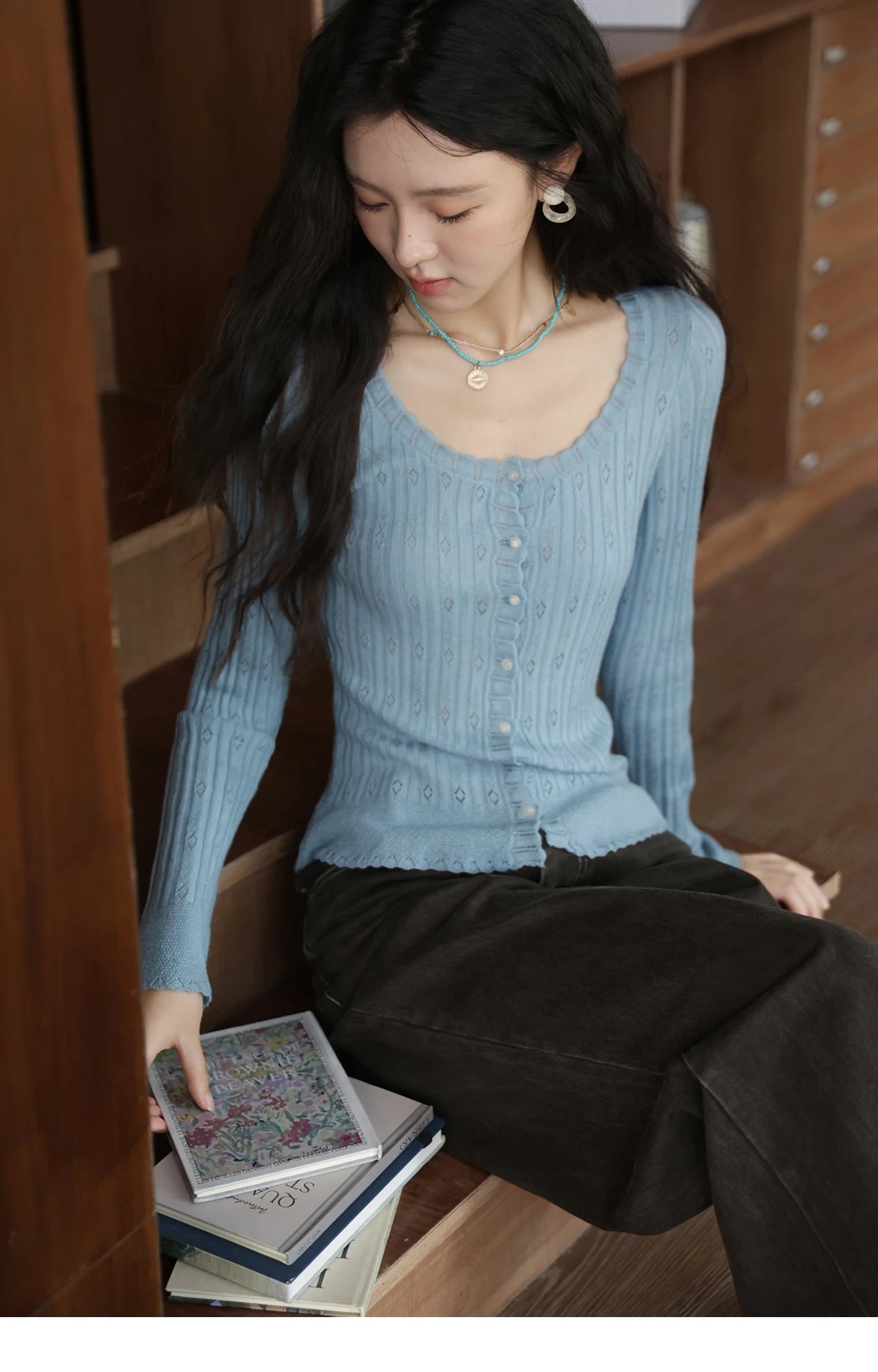Mishow Pit Stripe French Retro Round Neck Cardigan MXE42Z1374