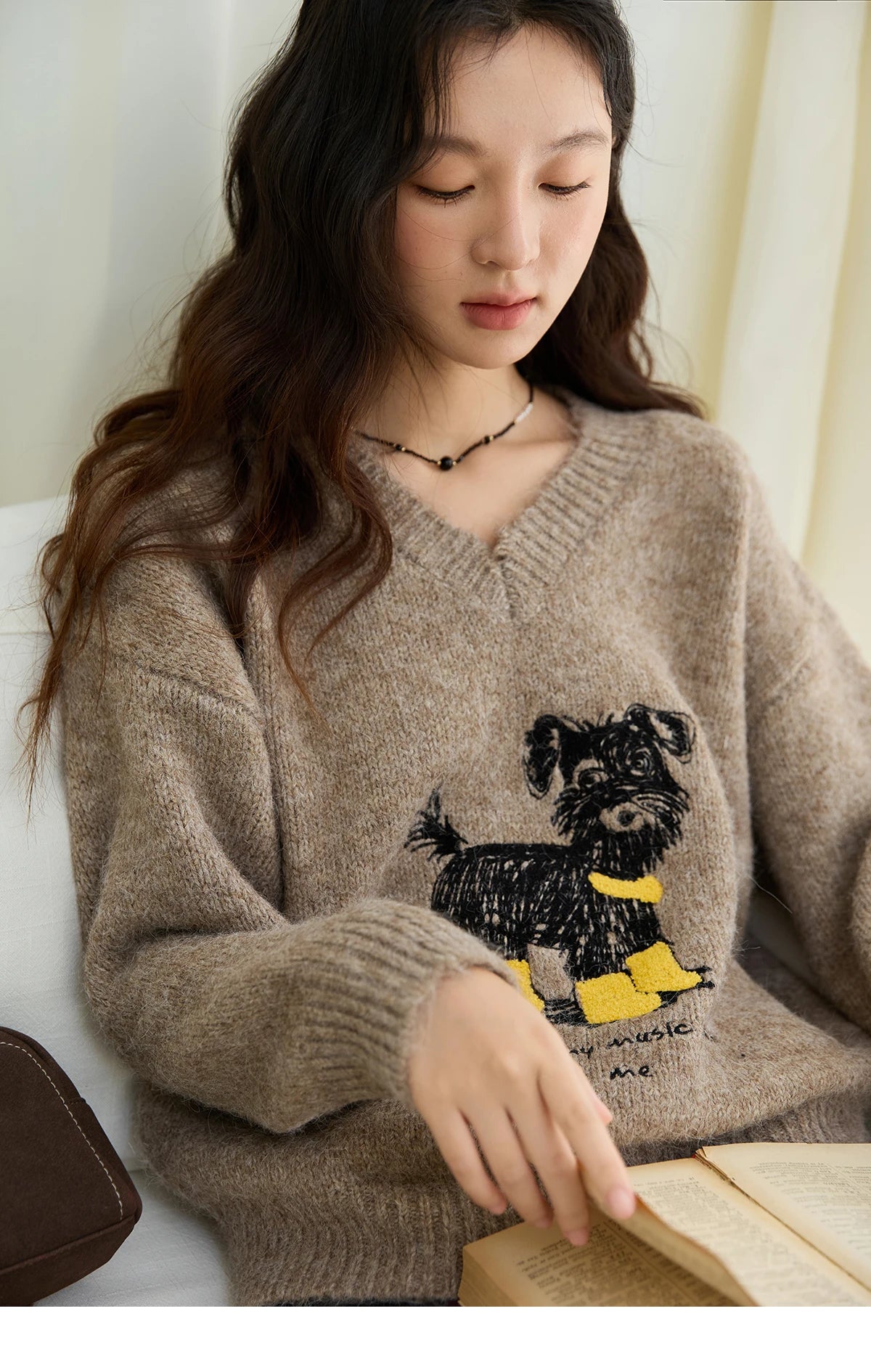 Mishow Puppy Embroidery V-Neck Loose Pullover MXE48Z2570