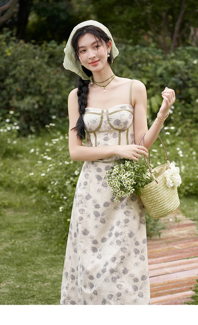 Mishow Floral Camisole Top & Elastic Waist Skirt Set MXD14D0026