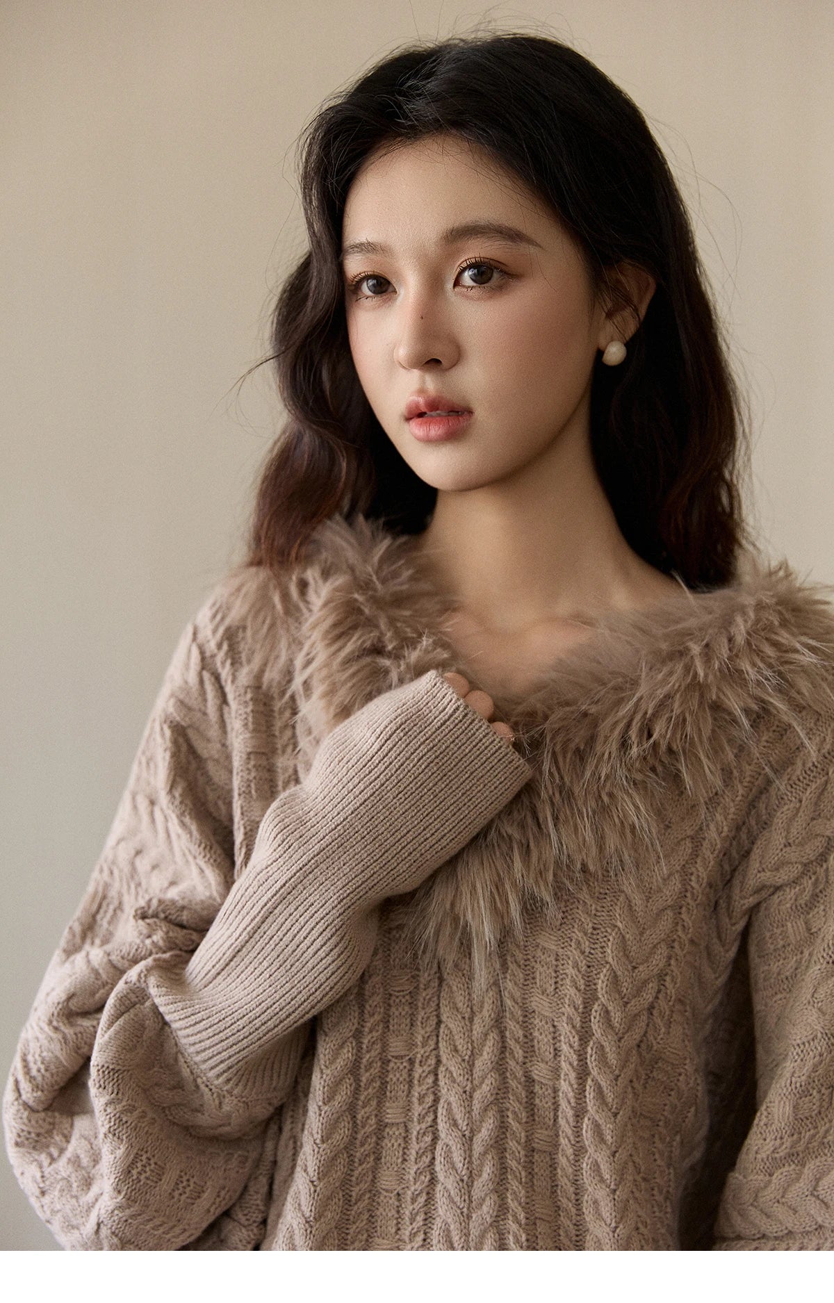 Mishow Faux Fur Collar Batwing Cable Knit Pullover MXE94Z2985
