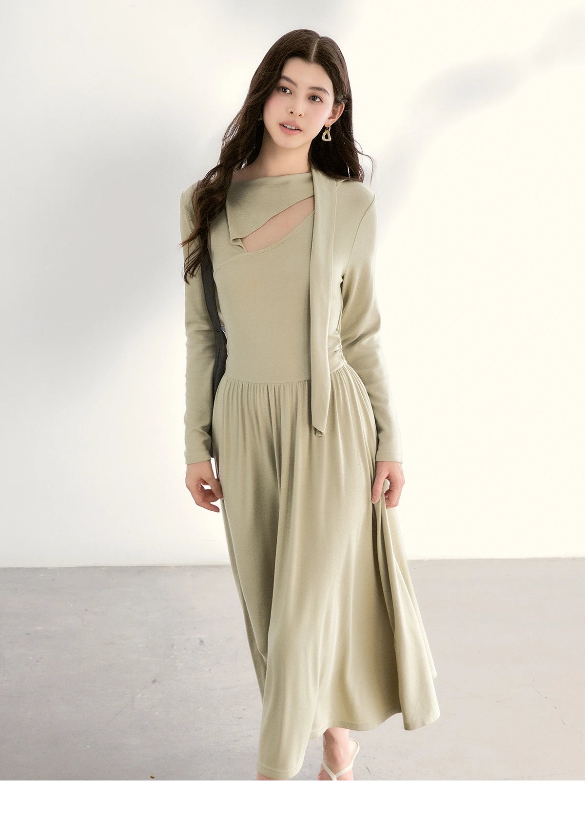 Mishow Light Green Cutout Neck Hollow Ribbon Dress MXF13L2556