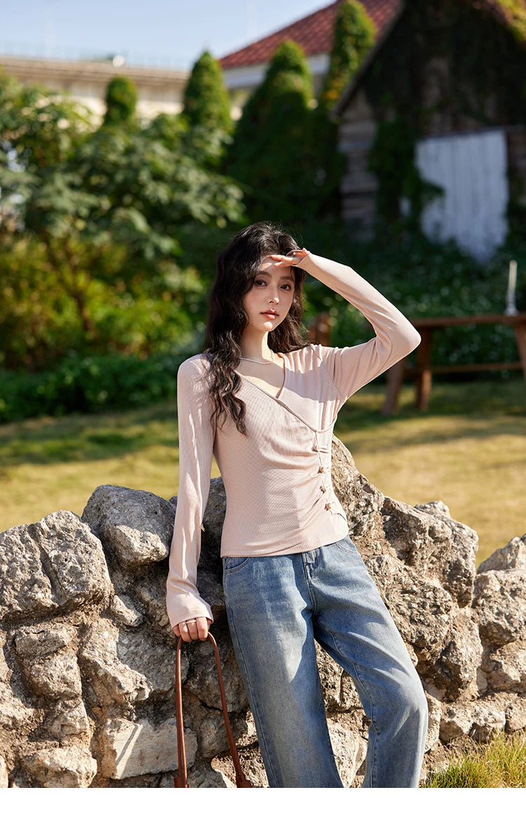 Mishow Solid V-Neck Slim Knit Sweater MXE11Z1076
