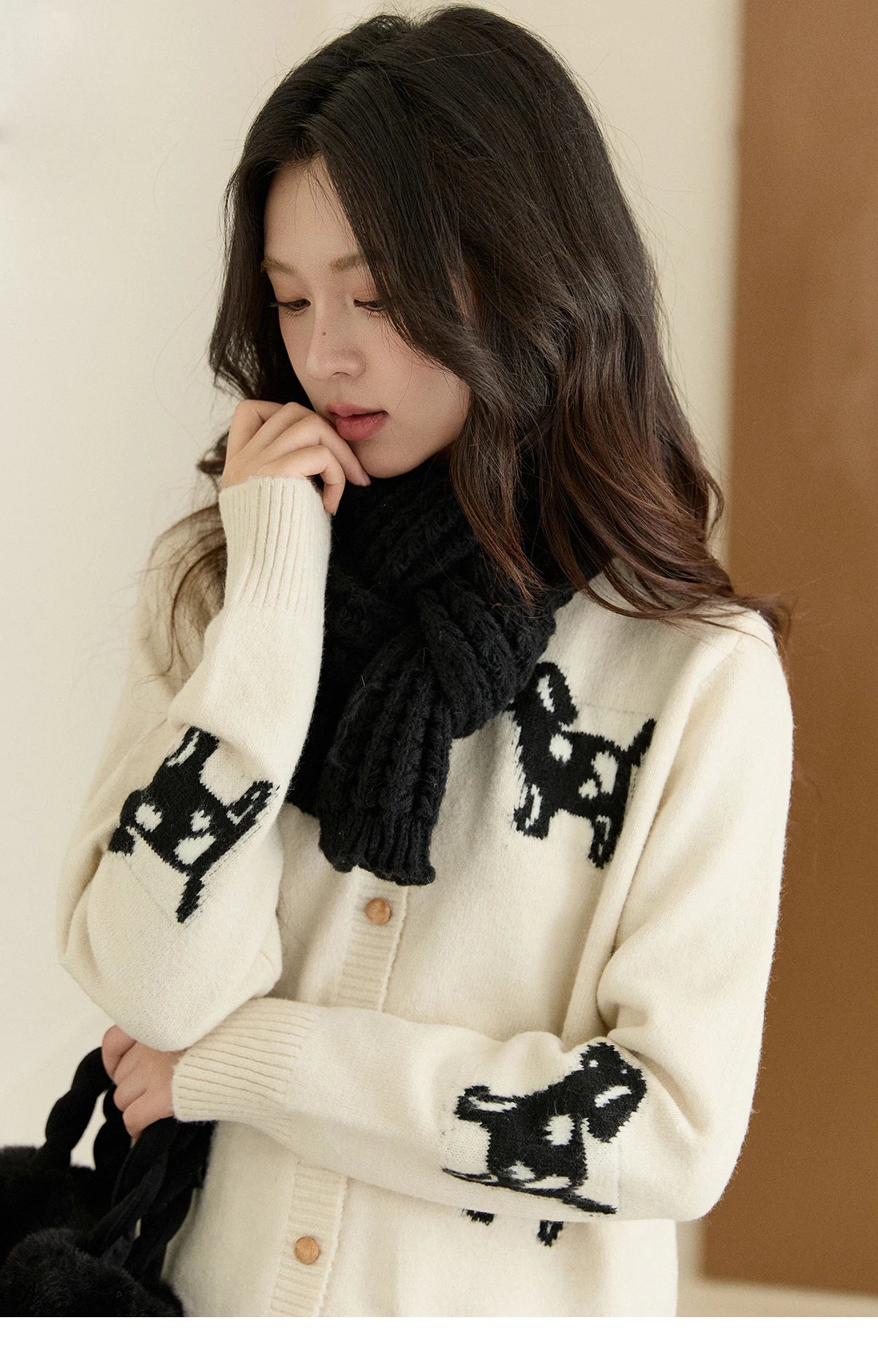 Mishow Puppy Jacquard Crew Neck Cardigan MXE93Z2950