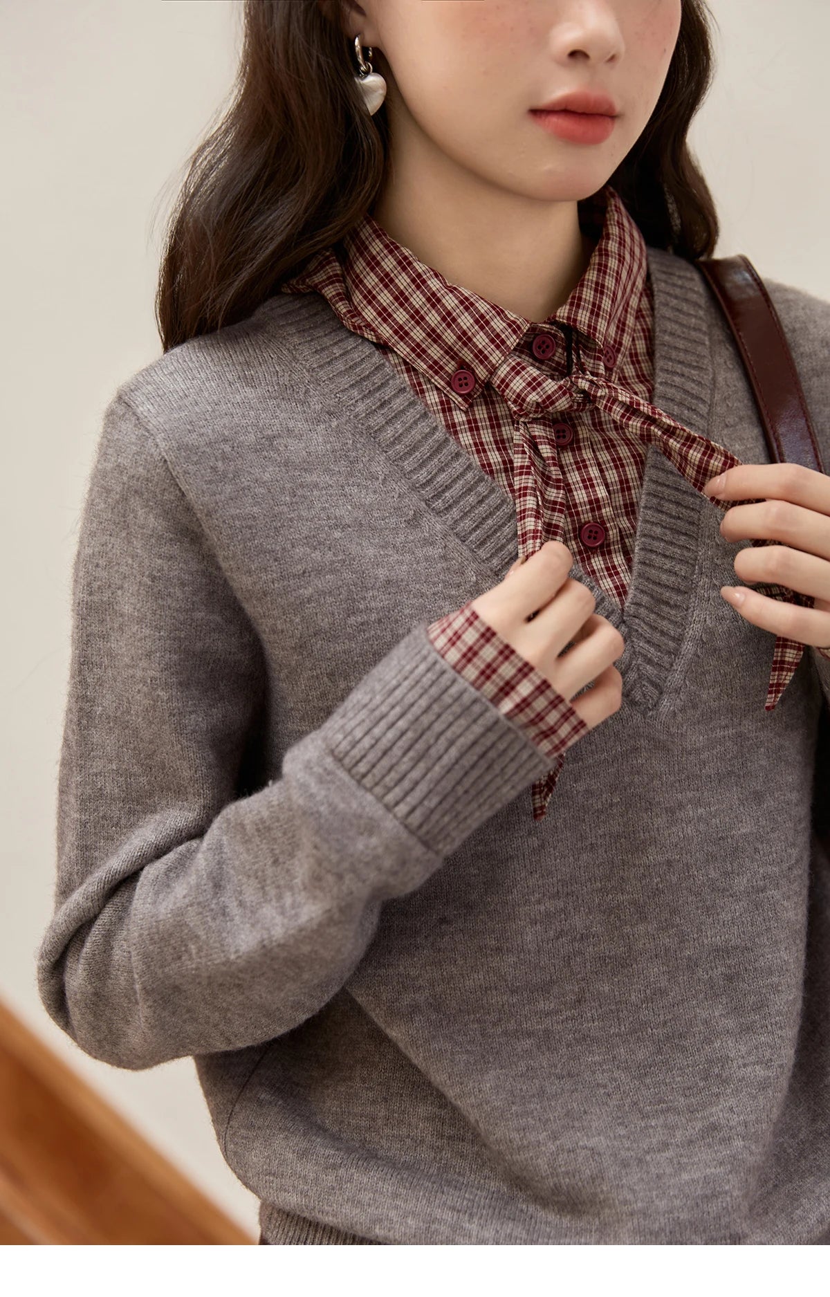 Mishow Fake Two-Piece Plaid Turn-Down Collar Sweater MXE89Z2605