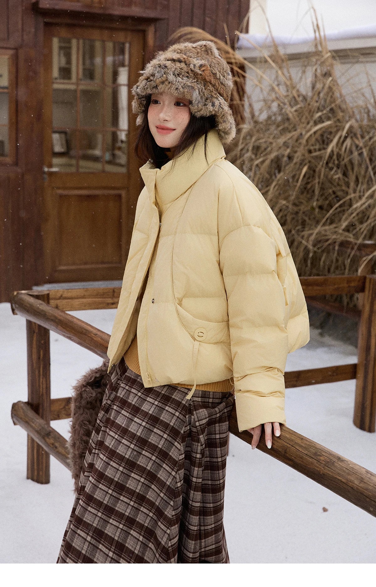 Mishow Blue Turn-Down Collar Short Down Jacket MXE51Y0083
