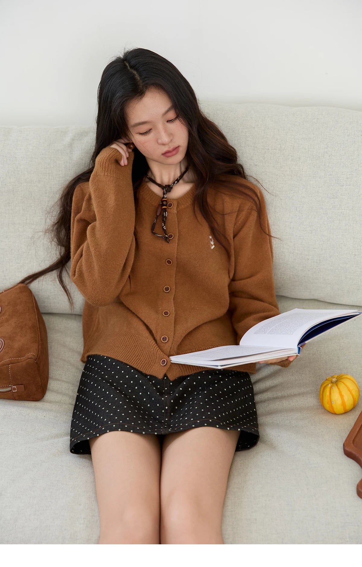 Mishow Retro Flower Embroidery Buckle Cardigan MXE46Z2588