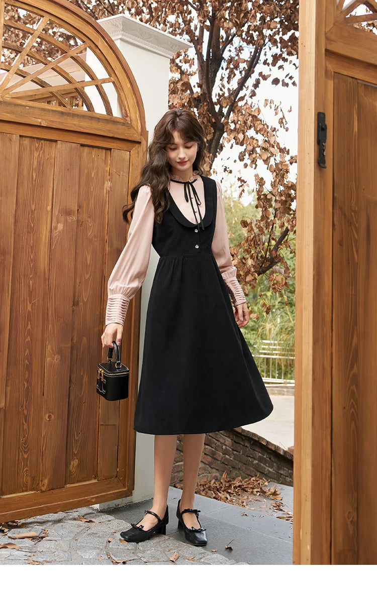 Mishow French Vintage U-Neck Sleeveless Dress MXC43L1570