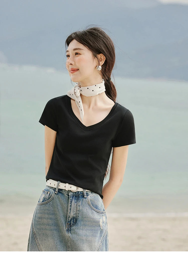 Mishow Solid V-Neck Slim Cotton Tee MXE33T0519