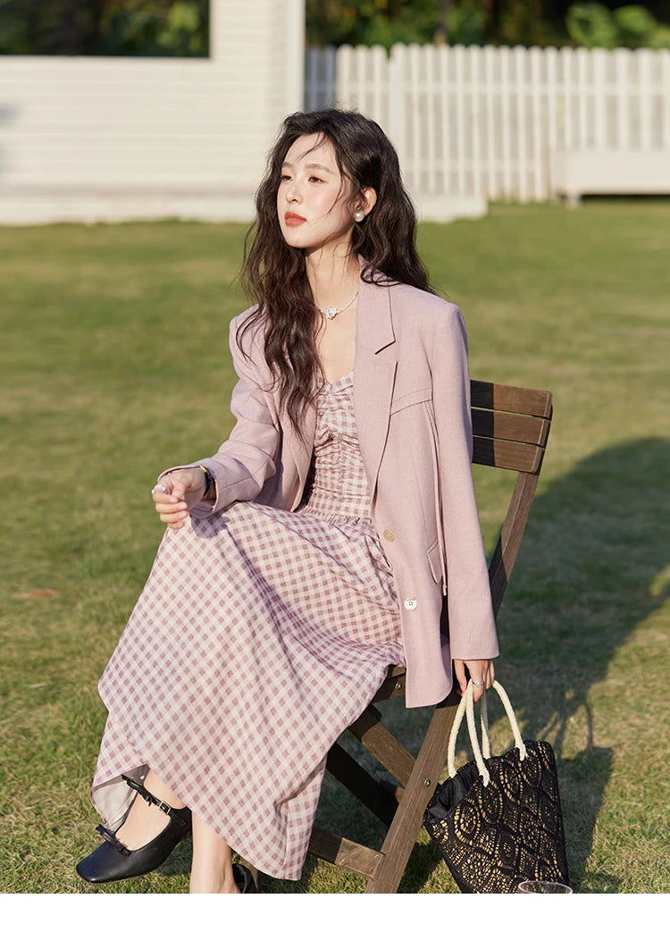 Mishow Shoulder Pad Bow Back Slit Blazer MXE13W0706