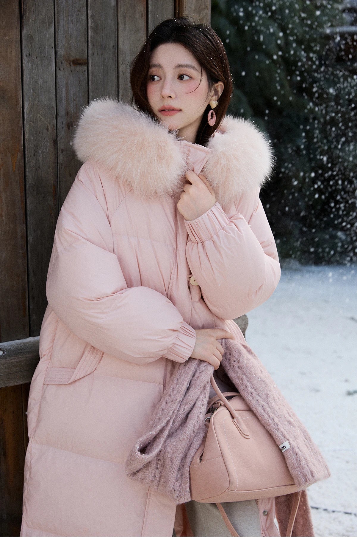 Mishow Fox Fur Collar 90% Down Long Coat MXD112Y0070