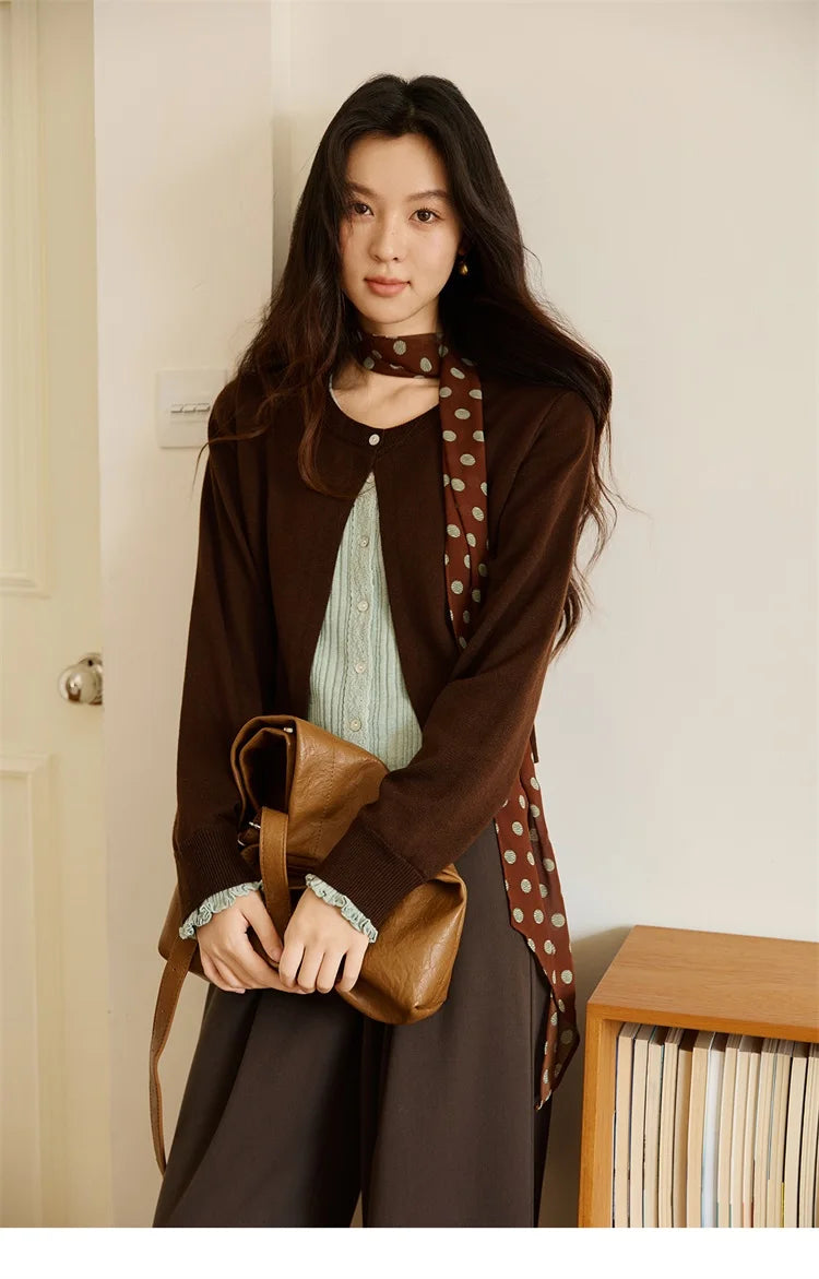 Mishow Retro Fake 2-Piece Color-Blocked Lace Trim Pullover MXE46Z2545