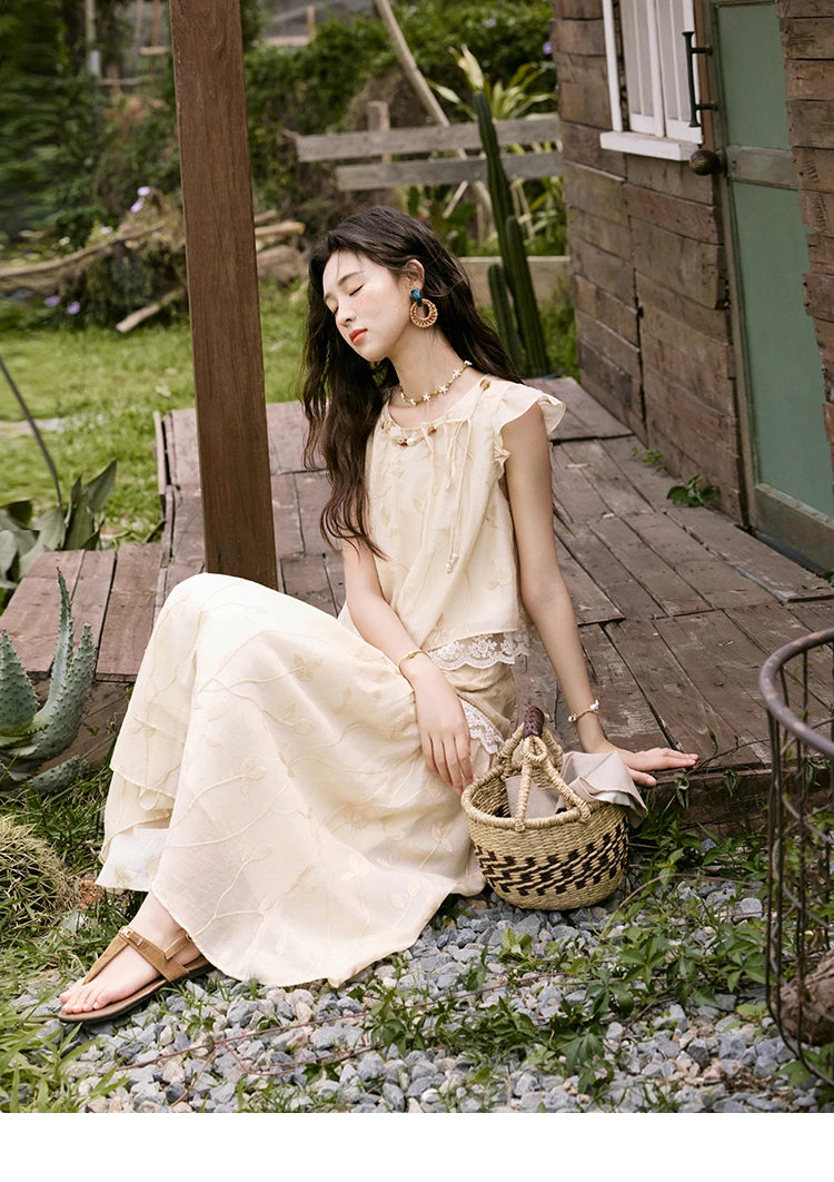 Mishow Short Flying Sleeve Top & Hollow Embroidery A-Line Skirt Set MXE33T0545