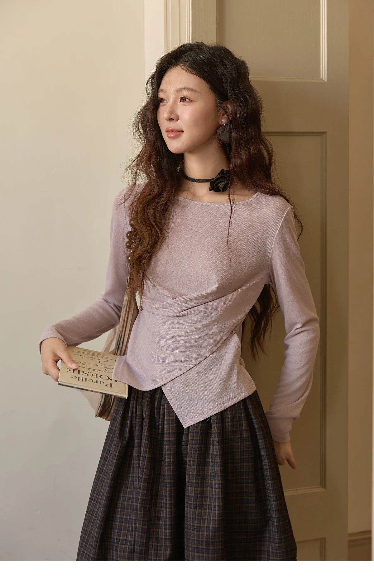 Mishow Two-Color Cross-Strap Round Neck Knit Top MXE43Z1344
