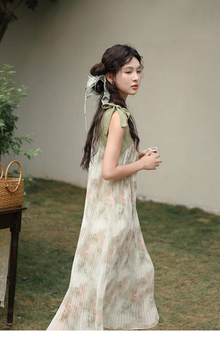 Mishow French Floral Suspender Vacation Dress MXD28L1862