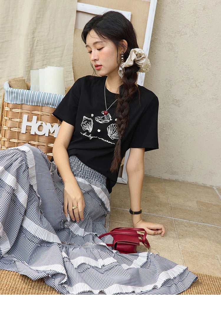 Mishow Shell Embroidered Round Neck Tee MXE34T0570