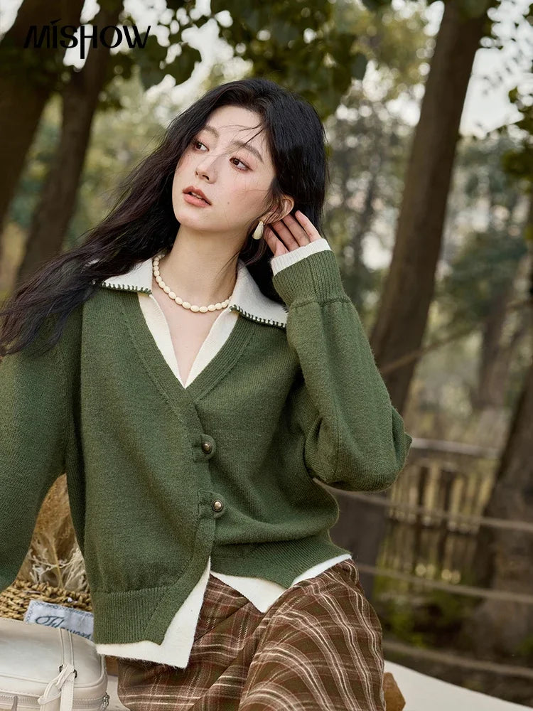 Mishow Fake Two-Piece Splicing V-Neck Cardigan MXD41Z0712