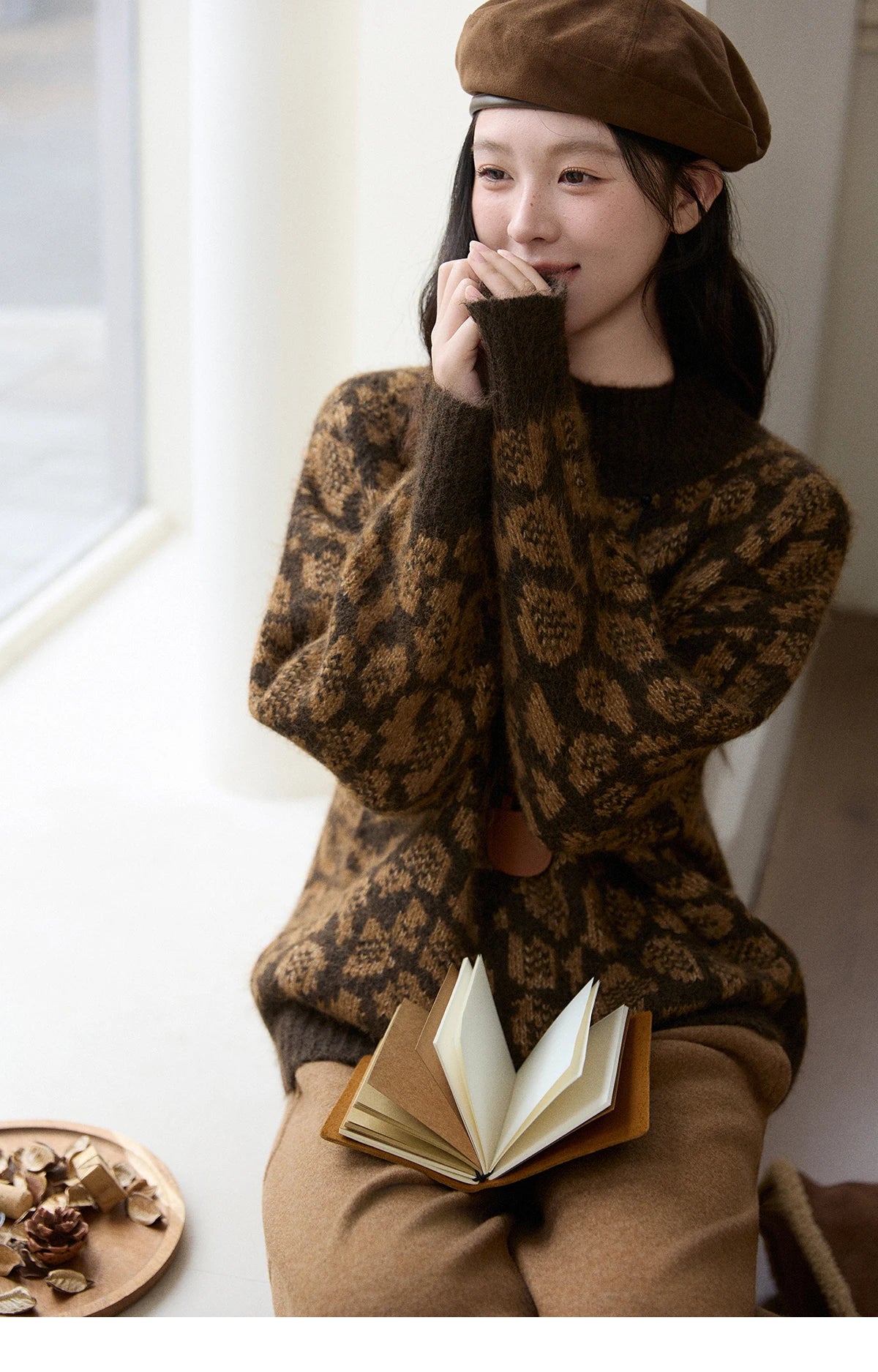 Mishow Color Block Leopard Jacquard Half Turtleneck Sweater MXE91Z2839