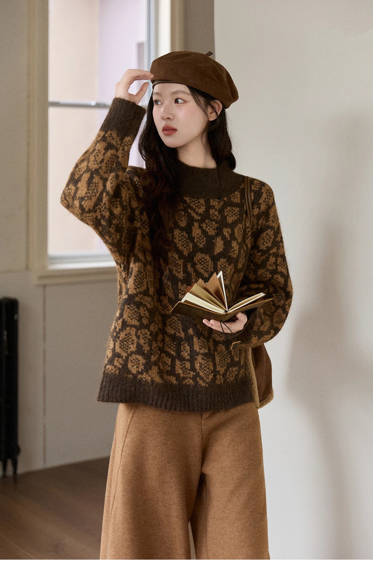 Mishow Color Block Leopard Jacquard Half Turtleneck Sweater MXE91Z2839