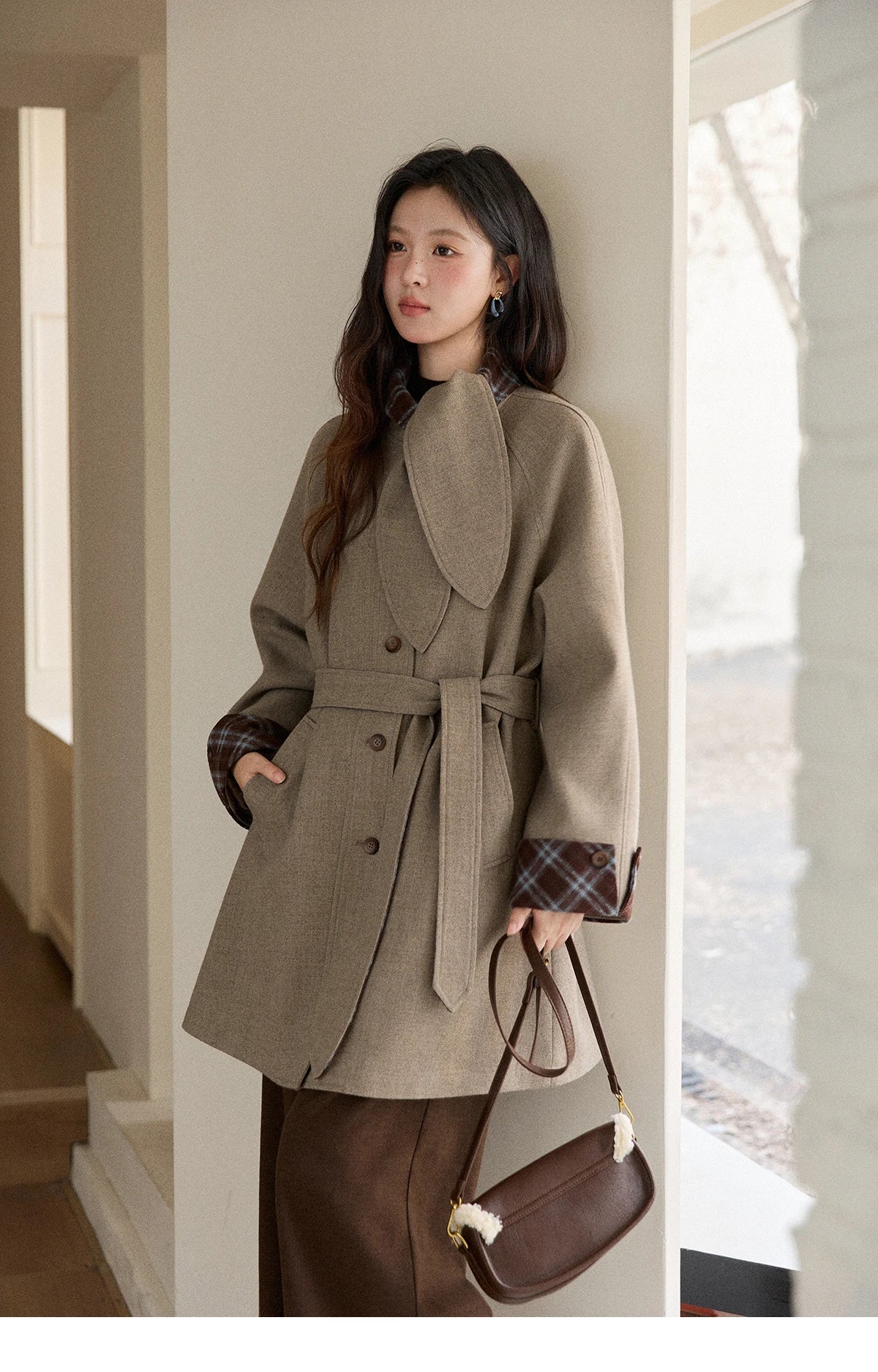 Mishow Retro British Plaid Rabbit Ear Tie Woolen Coat MXE90W0924
