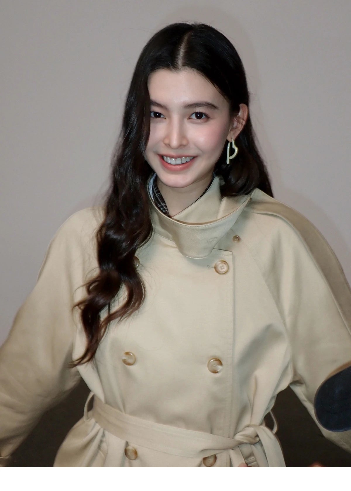 Mishow Double-Breasted Belted Mid-Length Trench MXF11W1031
