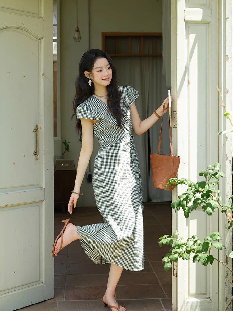 Mishow V-Neck Plaid Waist Cinched Sash Dress MXE39L2410