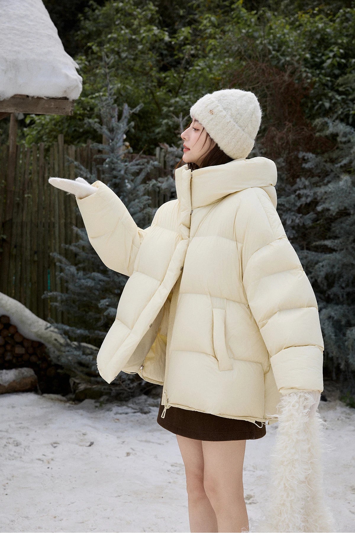 Mishow Milk Yellow Velvet Hooded Down Jacket MXE92Y0090