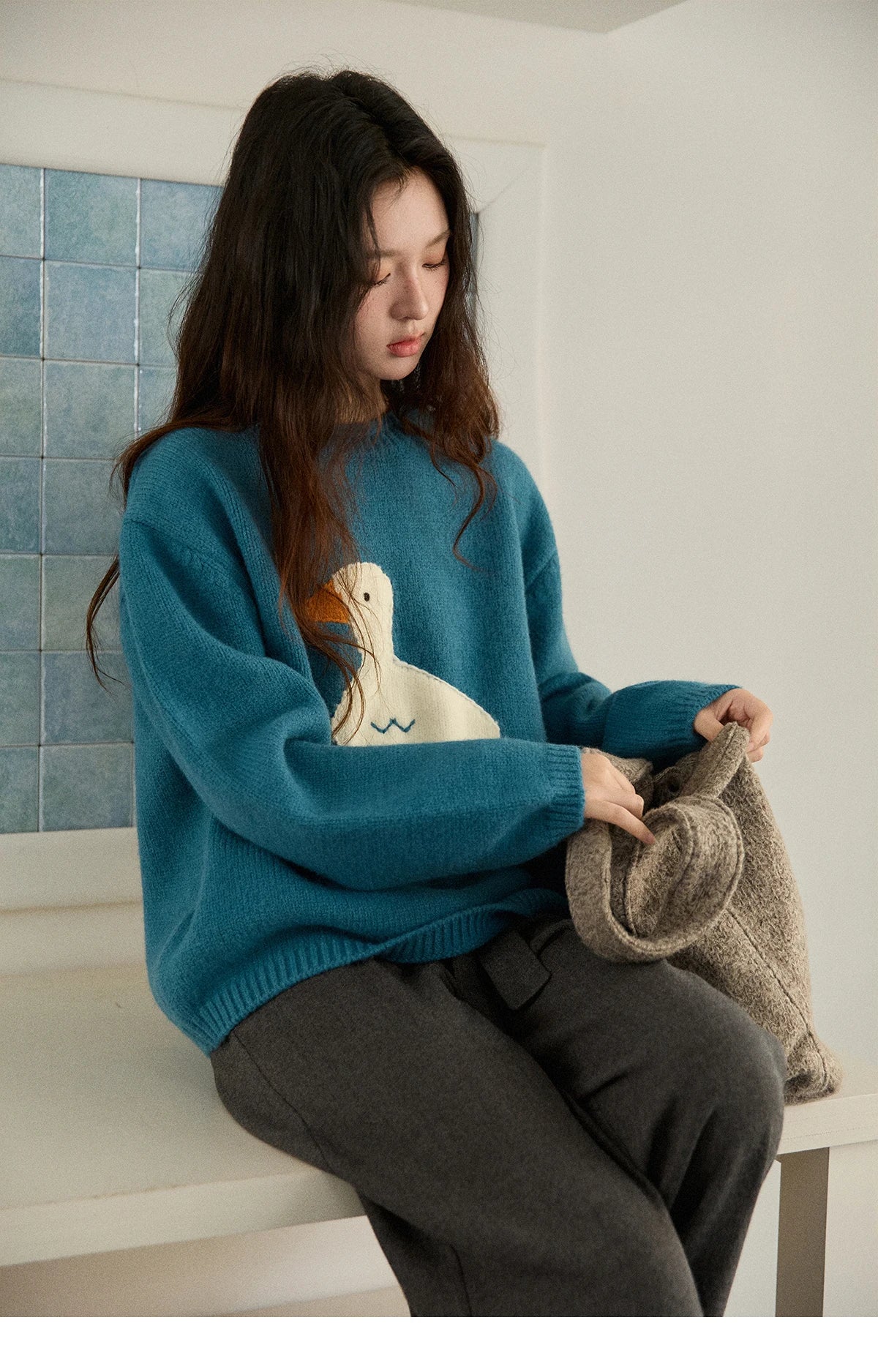 Mishow Peacock Blue Jacquard Loose Sweater MXE86Z2751