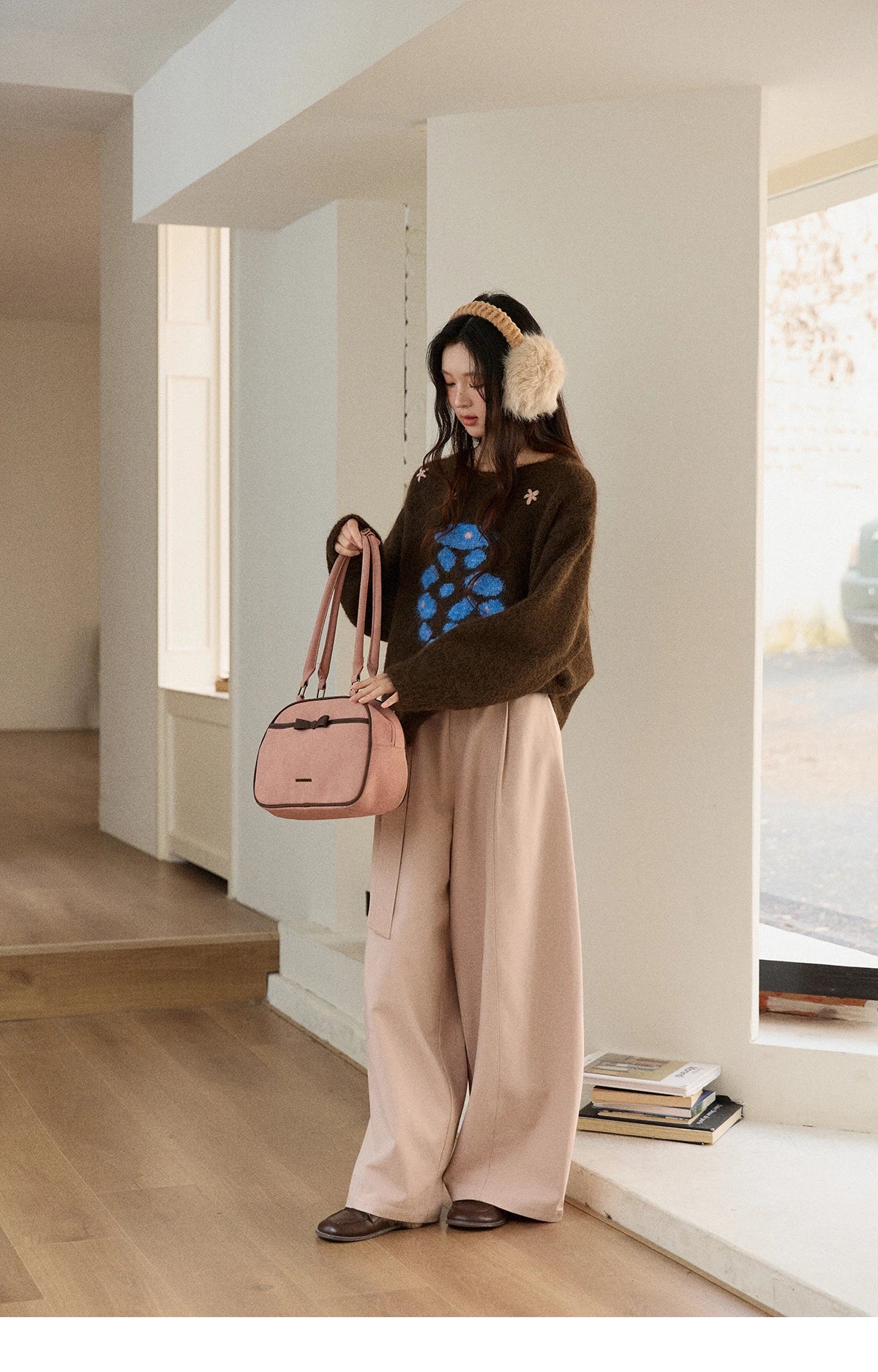 Mishow Lucky Bottle 3D Floral Color Block Sweater MXE91Z2840